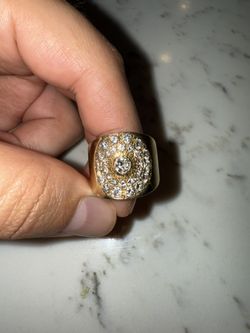 18k Gold Diamond Ring 