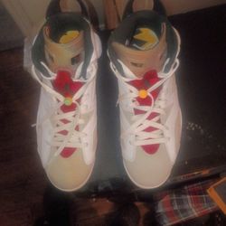 I Have The Bugs Bunny Drawers And Mint Condition Almost New Only Been Wearing Three Times So 10 And A Half