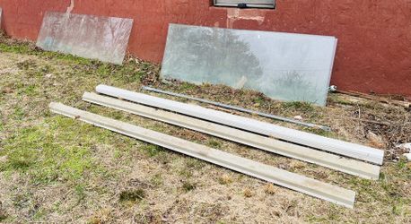 4 Sheets Of Heavy Duty Glass 1/4” Thickness