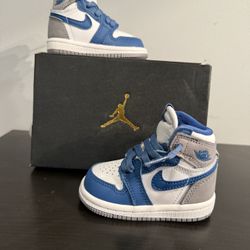 Jordan 1 True Blue High OG Retro in size 3c