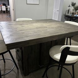 Potato Barn Dinning Set