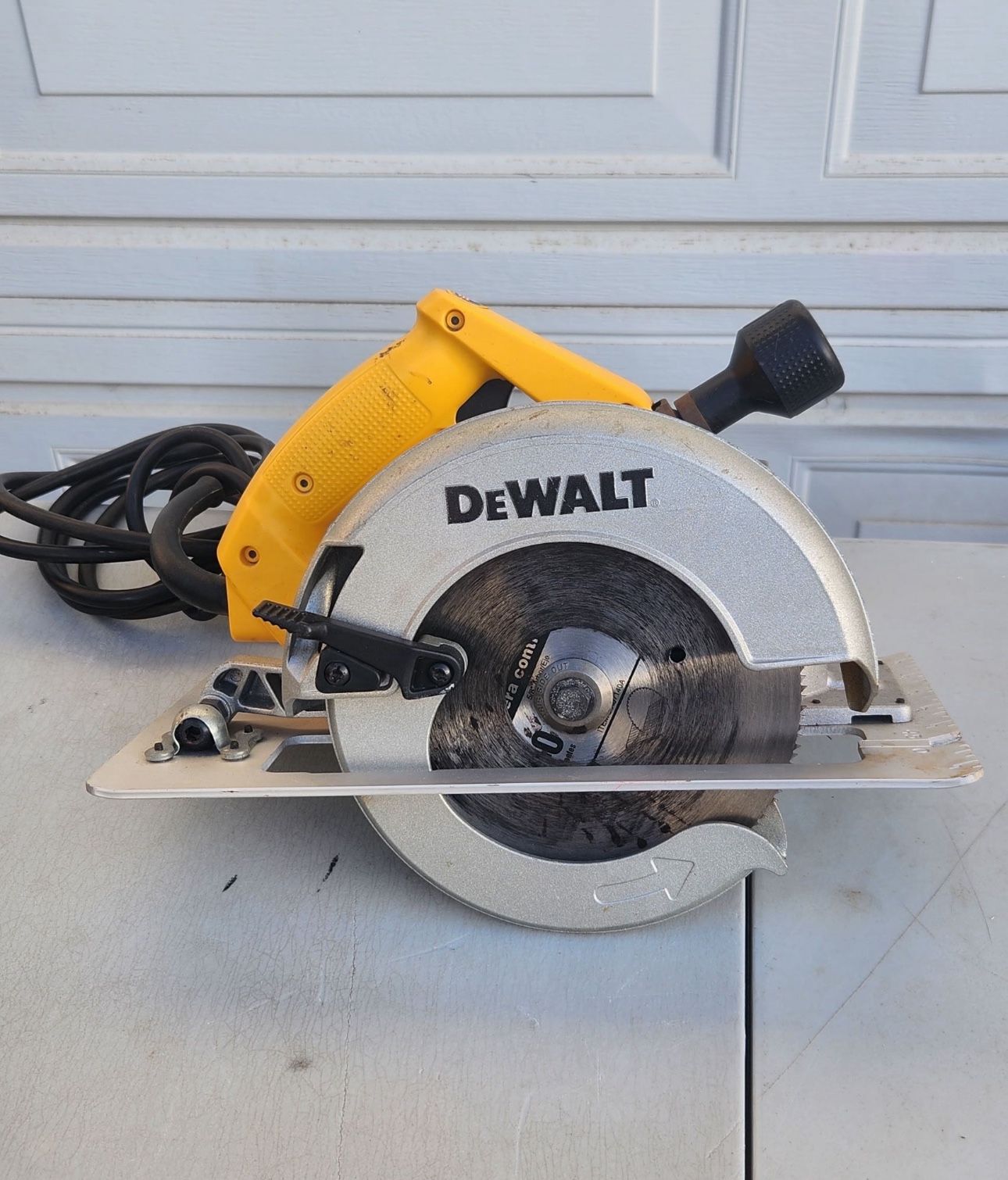Dewalt Corded Skilsaw 