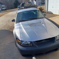 2004 Ford Mustang