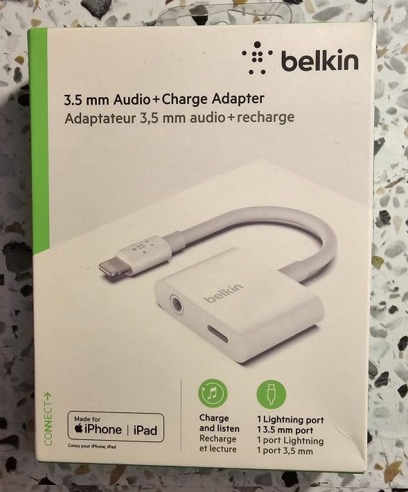 Belkin 3.5 Mm Audio + Charge Adapter For Iphone/Ipad
