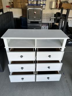 6 Drawer Dresser Tv stand 