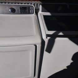 "Wow. Stoves, Fridges, Washer And Dryers"