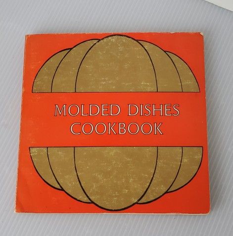 Molded Dishes Cookbook Nancy Fair McIntyre Paperback 1970 Jello Salad Molds VTG
first Print