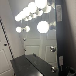 vanity mirror
