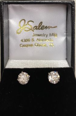 1 ct tw Diamond earrings 14k white gold