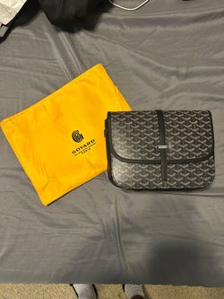 Black Goyard side bag