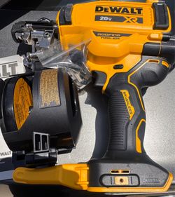 20V MAX 15-Degree Electric  Roofing Nailer (Tool Only) New