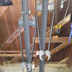 Yakima Universal Roof Top Bike Racks x2