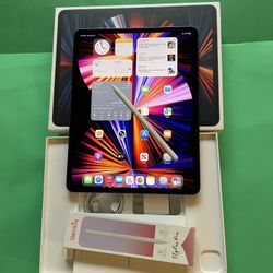 Apple iPad Pro 12.9” 5th Generation (2021 - M1 Chip) 2TB With Pen & Keyboard Case 