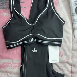 Black alo set size small