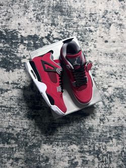 Air Jordan 4 Red Black Sneakers toro bravo 9.5