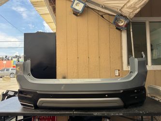 2023 2024 HONDA PILOT REAR BUMPER OEM USED