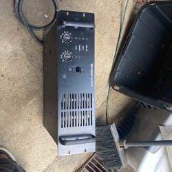 Crest Audio 1,400 Watts /Ch Power Amplifier 