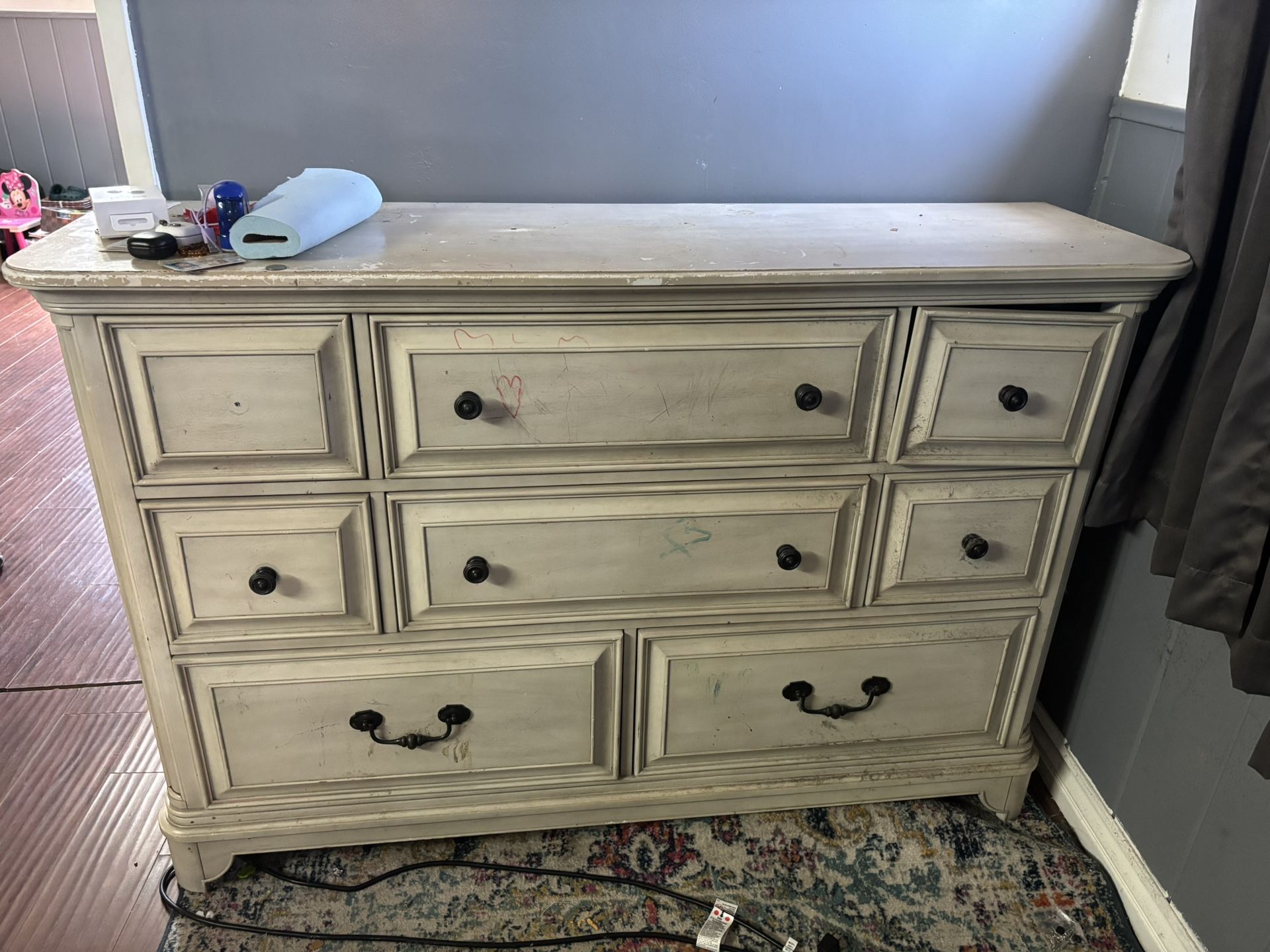 Solid Wood Not MDF Complete Cal King Bedroom Set 