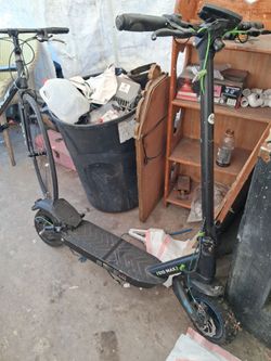 Electric scooter
