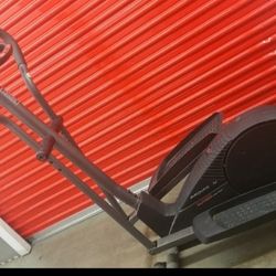 Elliptical New /Maquina De Ejercisio 