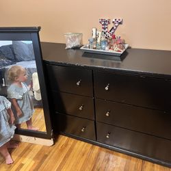 Dresser With Mirror & Nightstand 