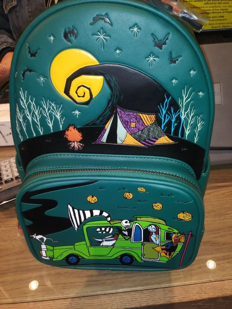 DISNEY THE NIGHTMARE BEFORE CHRISTMAS CAMP HER UNIVERSE MINI BACKPACK 