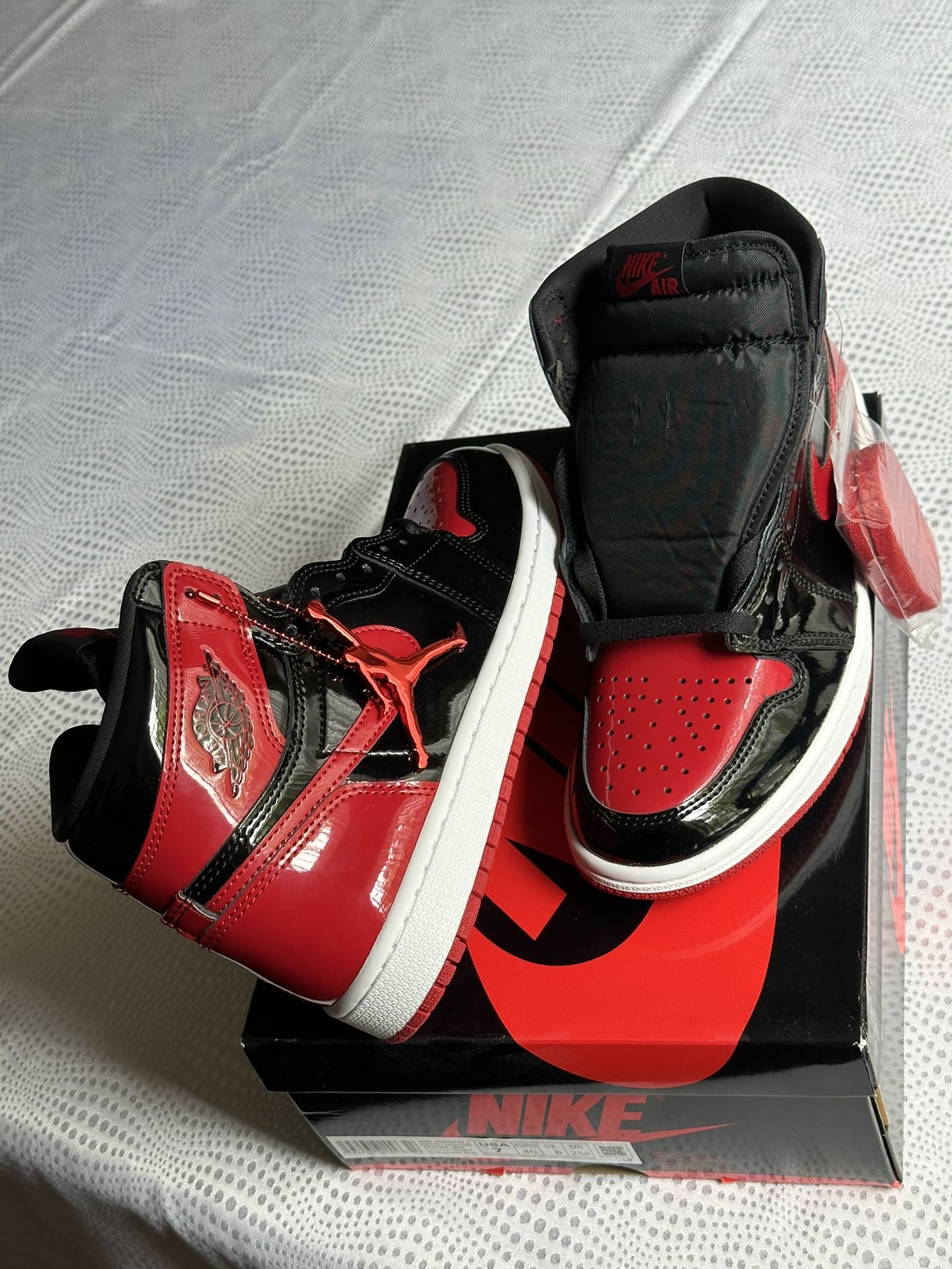 Nike Air Jordan 1 Retro High OG Bred Patent 7 or 8.5 Women’s Size