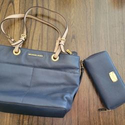 Michael Kors Purse And Wallet 