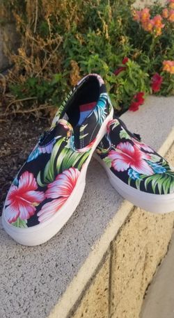Brand New Vans: tropical slip on women's size 11, men's 9.5