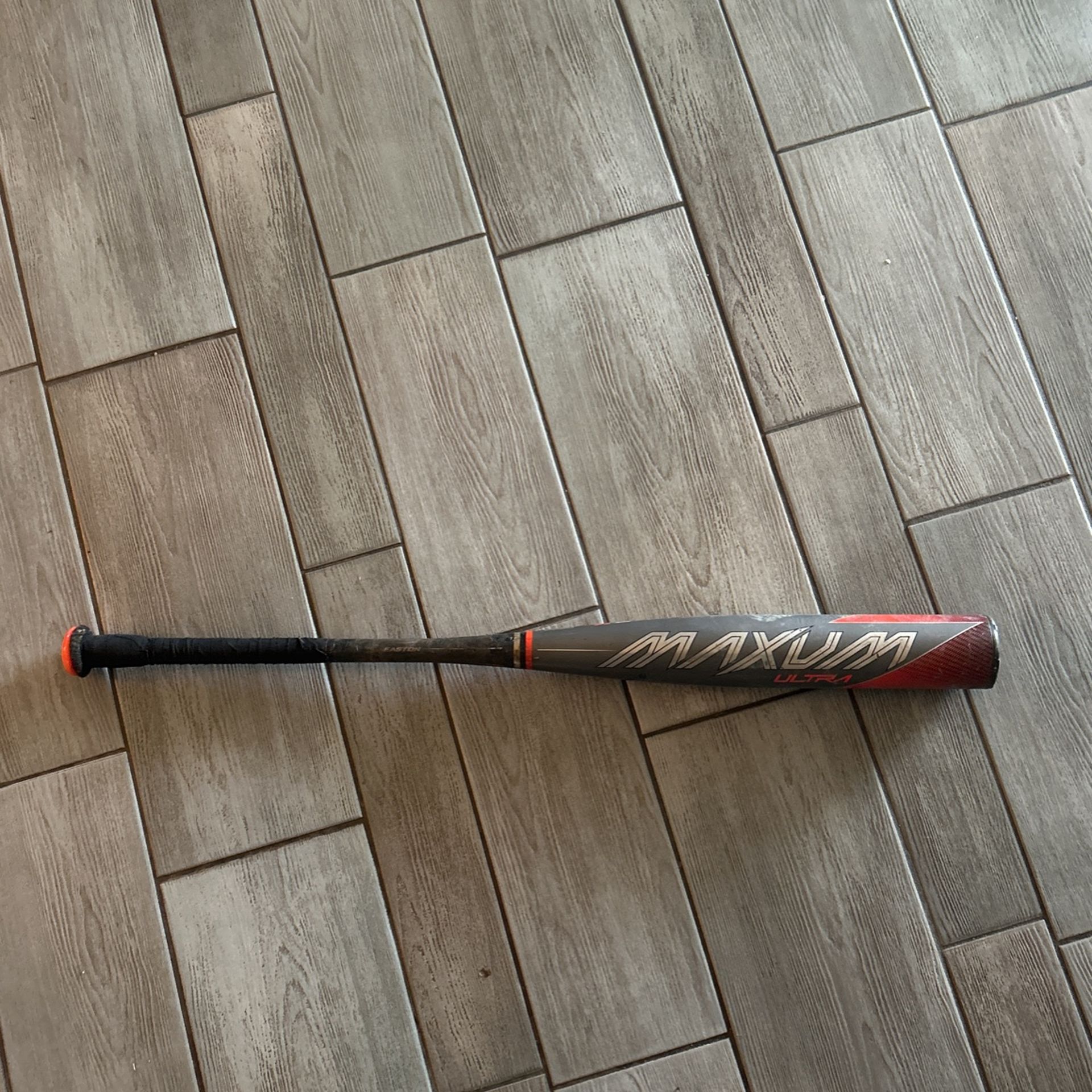 Easton Maxum Baseball Bat