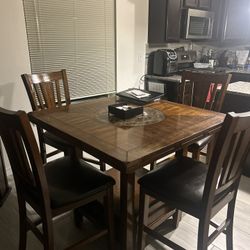 Dinning Table 