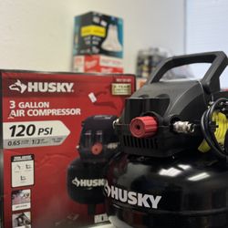 Husky 3 Gal. 120 PSI Portable Electric Oil-Free Light Duty Pancake Air Compressor with Fold Down Handle and 1-Quick Coupler