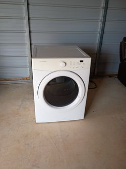 Frigidaire Affinity front-load electric dryer ( Free Delivery if Needed)