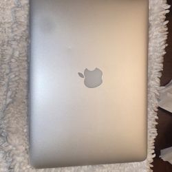 Mac Book Pro 15 Inch 