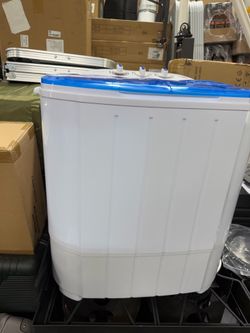 Portable washer 📍$50 24lbs
