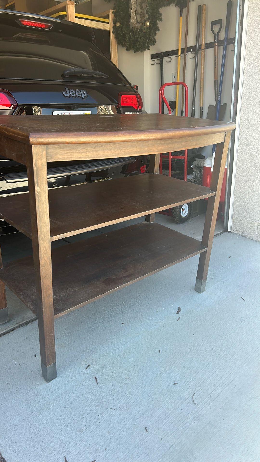 Free Display Shelf