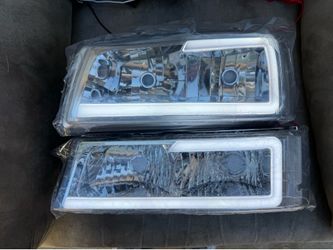03-06 Chevy Silverado Chrome Clear Reflector LED Strip Headlights Parking Lights
