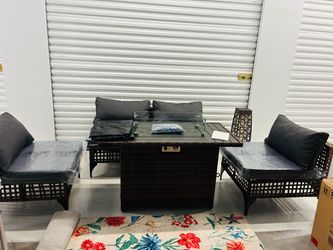 (FREE DELIVERY) BRAND NEW Large Wicker Outdoor Patio Set with Fire Pit Table & More NEW