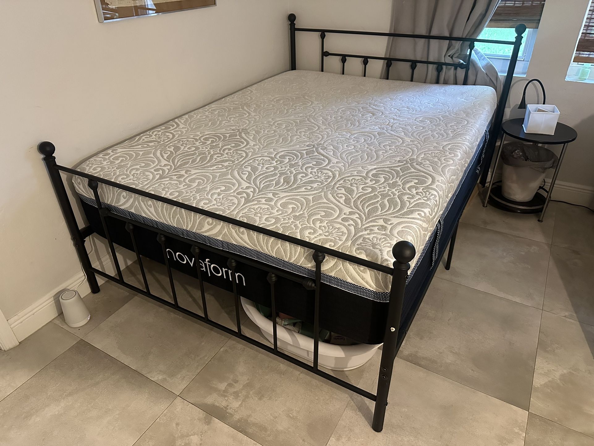 Novaform 14” Queen ComfortGrande Advanced Gel Memory Foam Mattress Bed