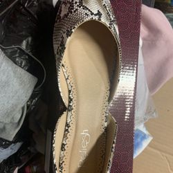 Snake Flat Shoes   Size 11