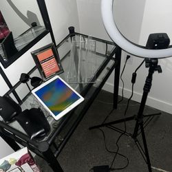 BEDROOM BUNDLE WITH IPAD 