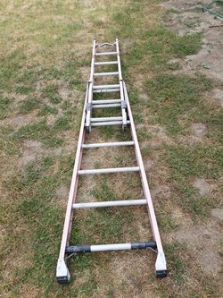 Make a fair offer. Heavy duty fiberglass two sides step ladder 375 pound capacity. type 1AA Duty rating.