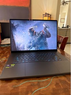 ASUS ROG Zephyrus G16 OLED 240Hz RTX 4070 Gaming Laptop - Core Ultra 9 - 1TB SSD