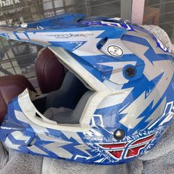 Dirt Bike / ATV Helmet