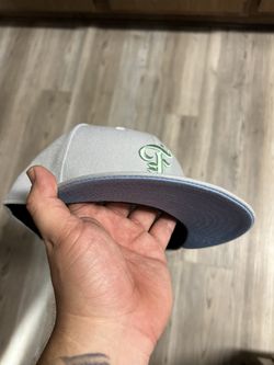 Feature X New Era Fitted Hat Size 7 3/8 w/ Pins