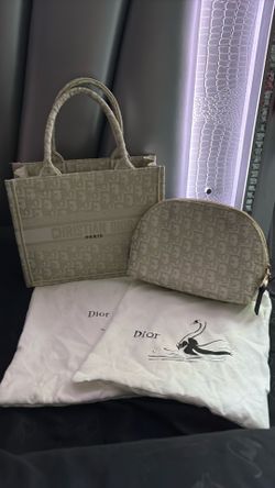 Dior tote purse