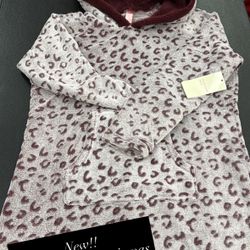 Women Fleec pajamas- Size L/xl