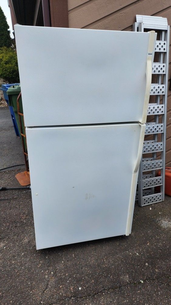 Kenmore Fridge