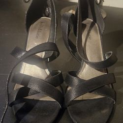 Kelly & Katie Black Strappy Heels Sz 9.5