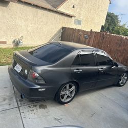 2003 Lexus IS 300